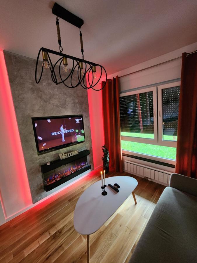 Apartman Park Lake Tuzla Esterno foto